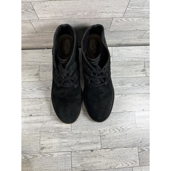 Clarks Carleta Lyon Black Suede Ankle Booties Heels Shoes Women Size 9M - Picture 9 of 10